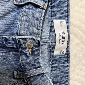 Hollister Women's Blue Low-Raise Baggy Jeans